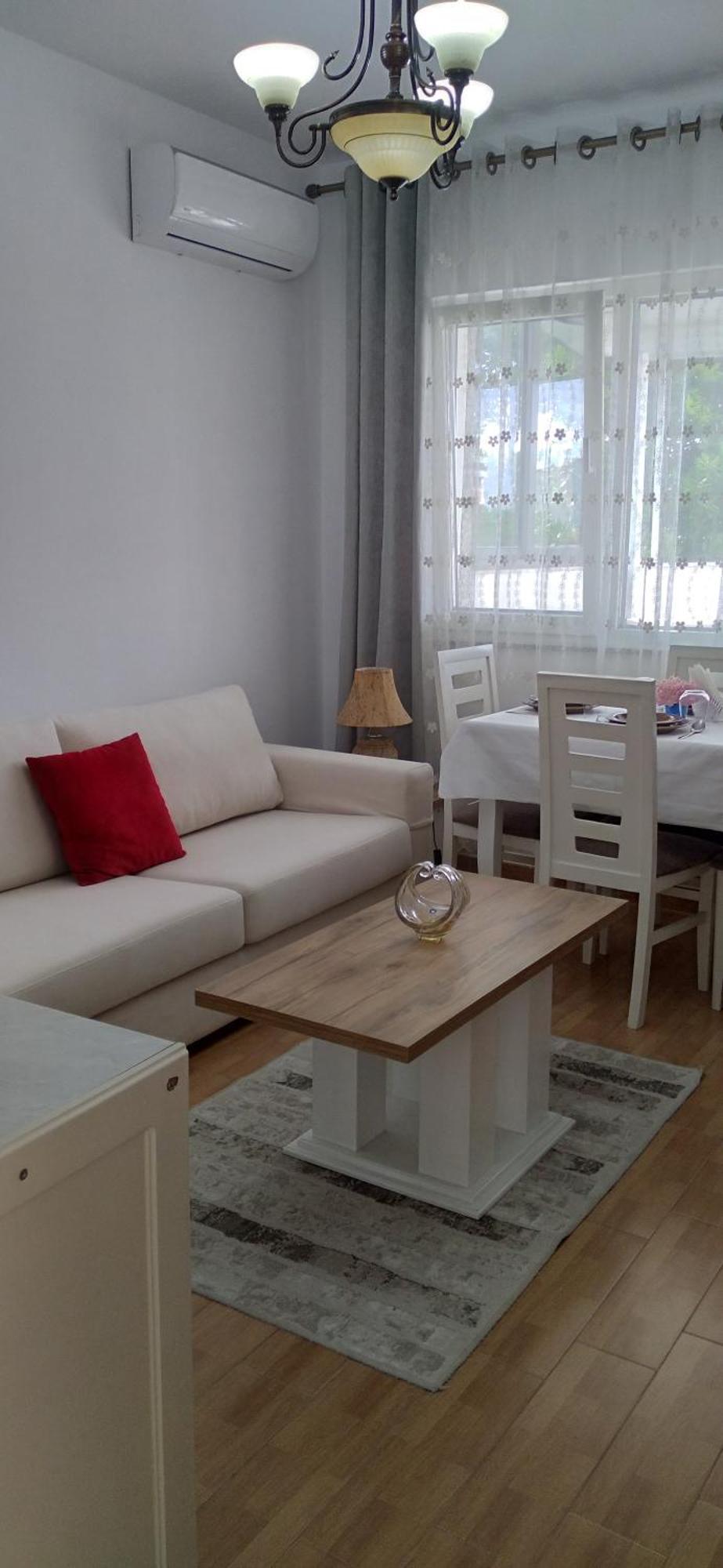 Vila Nela Shkodër エクステリア 写真