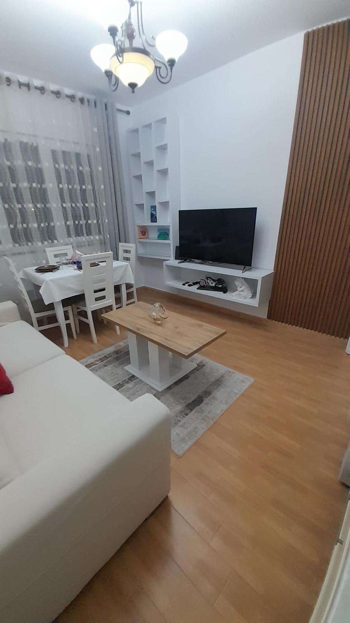 Vila Nela Shkodër エクステリア 写真